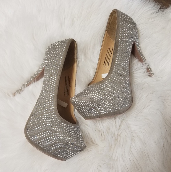 Grey nude platform rhinestone heels - Picture 1 of 4